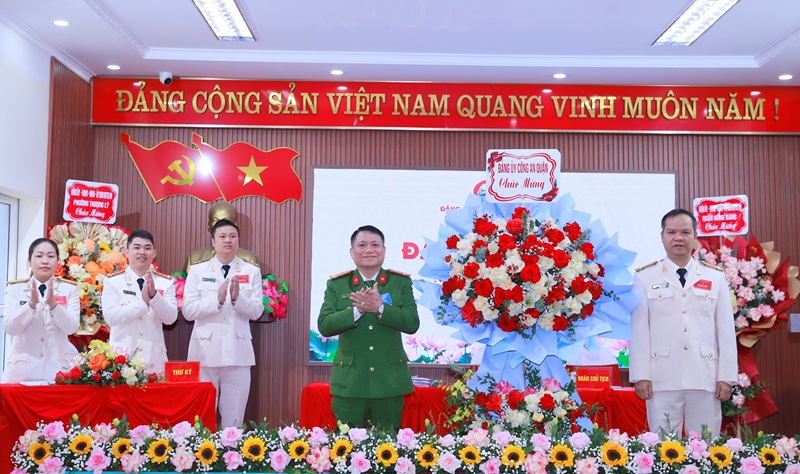 Chi bộ Công an phường Thượng Lý tổ chức Đại hội nhiệm kỳ 2025 – 2027